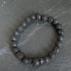 Bracelet homme noir perle de lave KING – Image 2