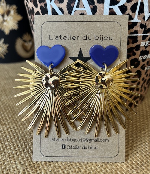 Boucle puce coeur résine bleue, coeur soleil acier inoxydable doré