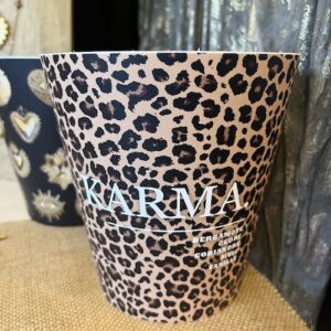 Bougie léopard KARMA de la marque Pôdevache