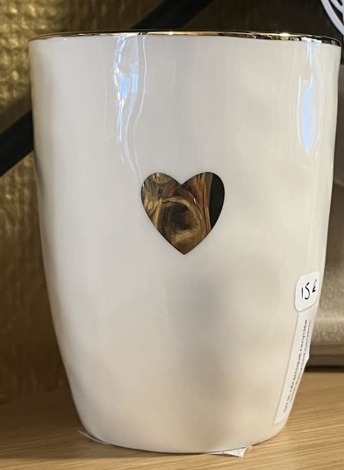 Mug blanche , coeur doré